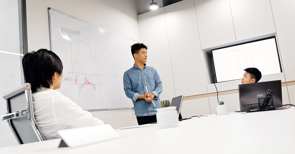 出售微信号码：东郊注册工商代理机构电话